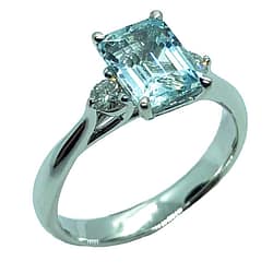 9ct White Gold 1.40ct Aquamarine & Diamond Ring